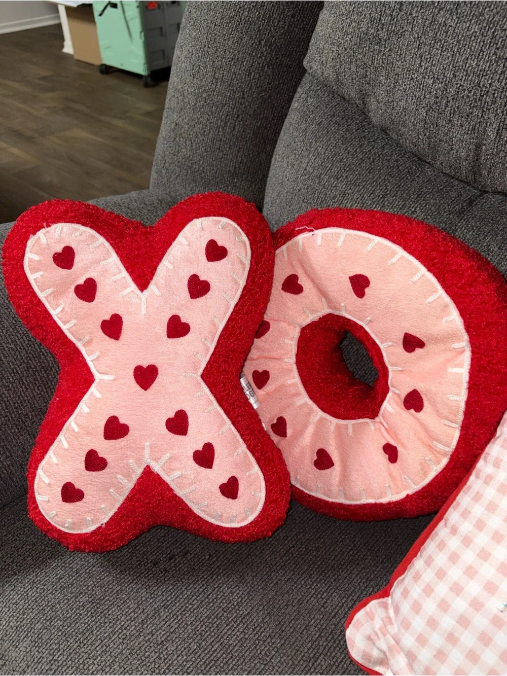 Kohl's Pink and Red Valentine Accent Pillows Set
